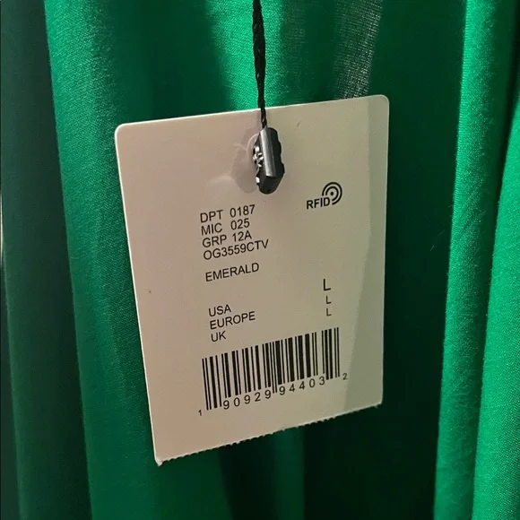 Gibson Latimer Emerald Green Long Sleeve Dress - Picture 4 of 4